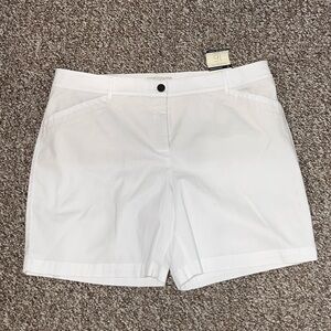 Talbots 7” short weekend twill size 16